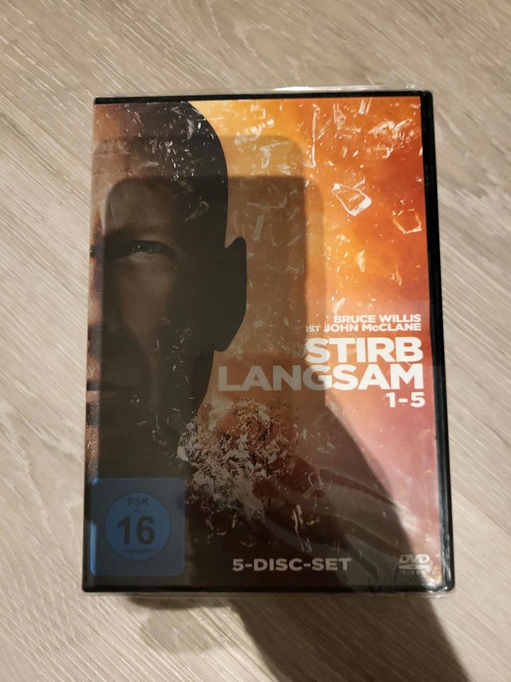 DVD Box Stirb Langsam 1 bis 5 in Rehden