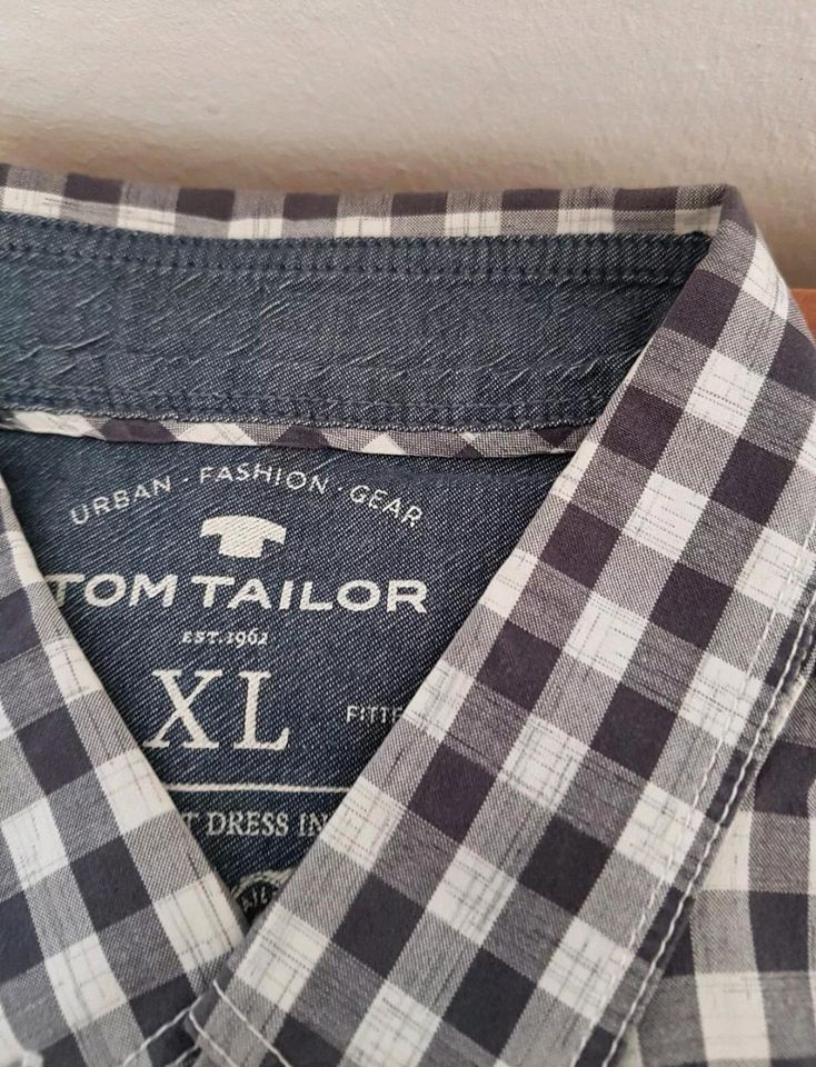 Herrenhemd Hemd Tom Tailor .Gr. XL Langarm kariert in Bad Aibling