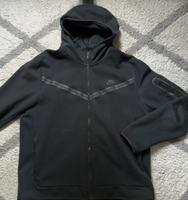 Verkaufe Nike Tech Fleece Jacke XL Berlin - Spandau Vorschau