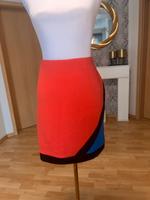 Rock v yessica c&a gr. 42 rot blau schwarz Hessen - Lauterbach (Hessen) Vorschau