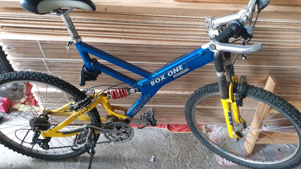 Giant Box one  MTB Fully in Frohburg