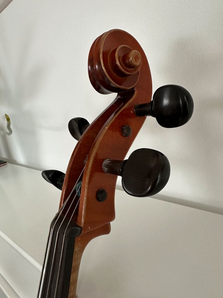 4/4 Cello von GRÜNERT aus Penzberg incl. Carbon-Koffer + Zubehör in Bochum