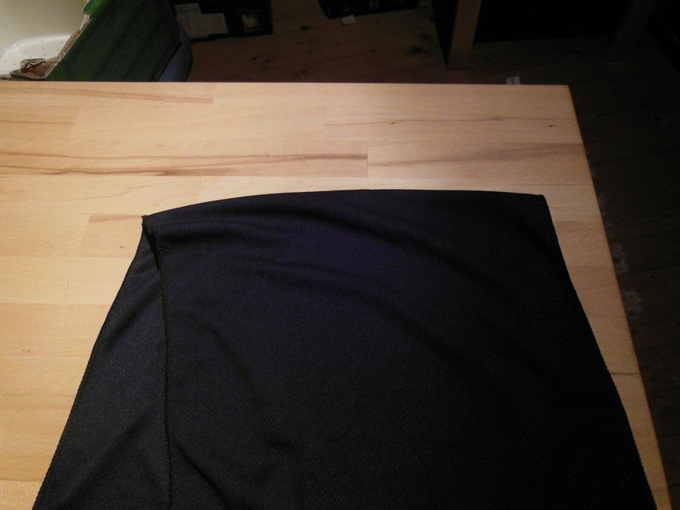 Kühlendes Sporthandtuch,schwarz,80x30cm,100% Polyester,Mesh,neu in Neuenbürg