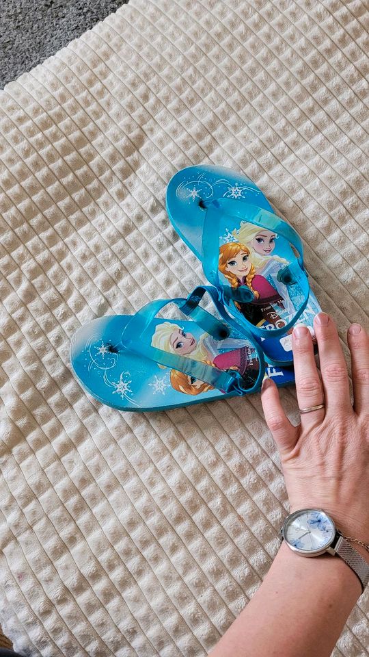 Badelatschen Flip Flops Elsa Anna Frozen Mädchen in Chemnitz