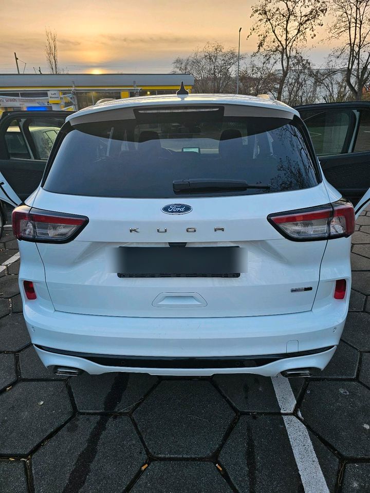 Ford Kuga 2.0 ecoblue Hybrid st-line in Bonn