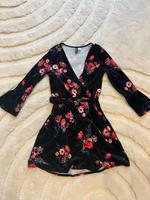 Schönes florales Kimono Wickelkleid Nordrhein-Westfalen - Tecklenburg Vorschau