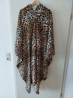 Warme Kuscheldecke zum Anziehen Poncho Leopard von Catalonia Wiesbaden - Erbenheim Vorschau