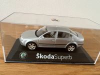 Skoda Superb Modellauto Silber Essen - Bergerhausen Vorschau