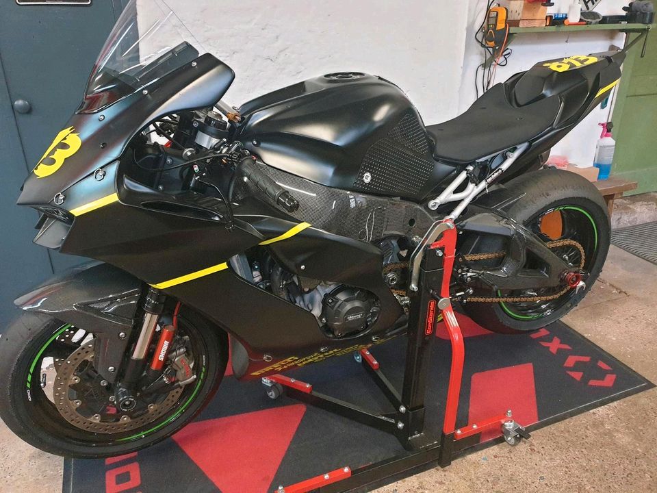 Kawasaki ZX 10R 2021 trackday Rennstrecke Rennmotorrad Racebike in Osterode am Harz