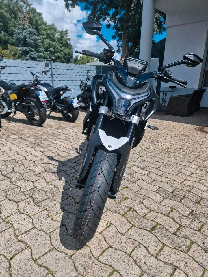 CF-Moto NK 800 in Wolfsburg