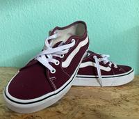 VANS Damen Gr. 36.5 (US 6.5) Bordeauxrot -neuwertig- Hessen - Friedberg (Hessen) Vorschau