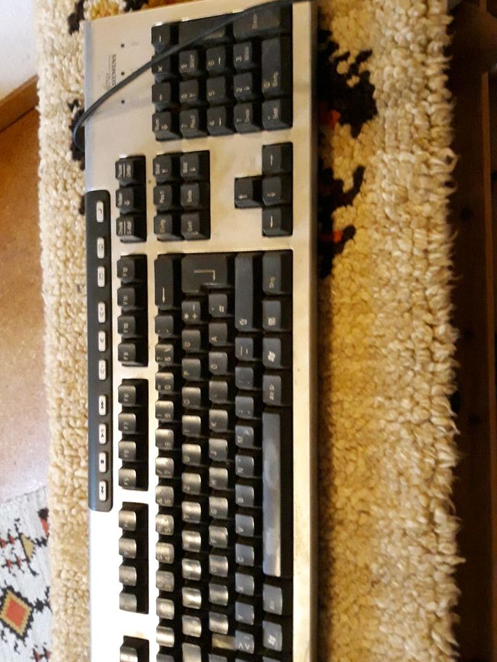 PC Tastatur in Neuffen