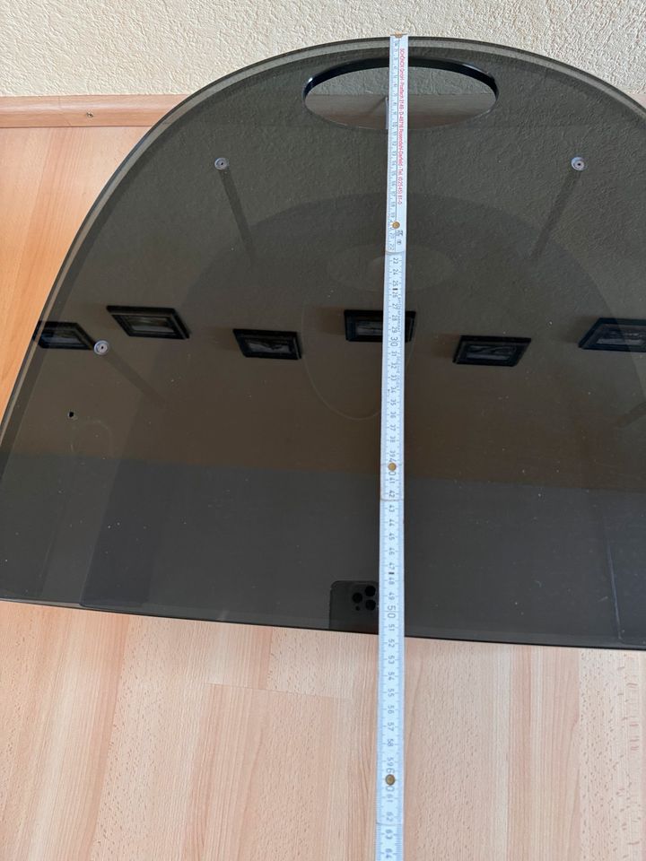 TV Rack, Material aus schwazem Glas in Braunschweig