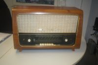 Altes DDR RFT Radio Typ  Onyx 2 Holzkasten Bad Doberan - Landkreis - Broderstorf Vorschau