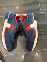 Tommy Hilfiger Sneaker gr.39 Unisex Nordrhein-Westfalen - Hagen Vorschau