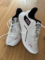 Puma Turnschuhe Gr.39 Hessen - Lohfelden Vorschau