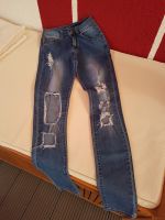 Jeans mit Löchern Hessen - Niederaula Vorschau