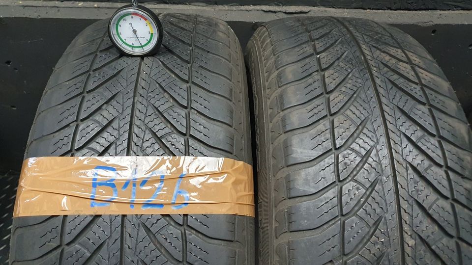 2x Winterreifen Goodyear Ultra Grip  * 205/60 R16 92H 5,0mm in Aidlingen