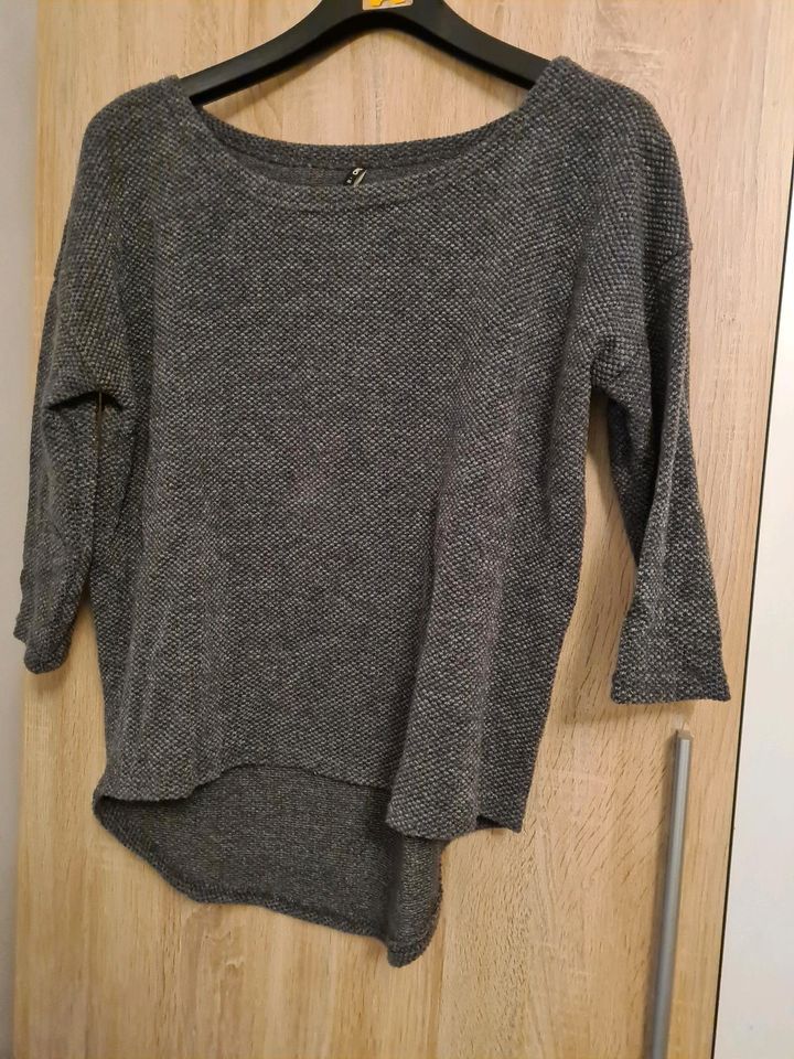 Dünner Strickpullover Only Größe M in Lemgo