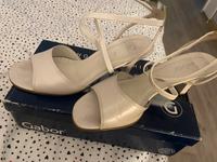 Gabor Hochzeits Pumps Creme/Perl Größe 40 Bochum - Bochum-Nord Vorschau