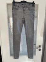 Hose • grau/schwarz • Esprit • Gr. 30/32 Niedersachsen - Lehre Vorschau