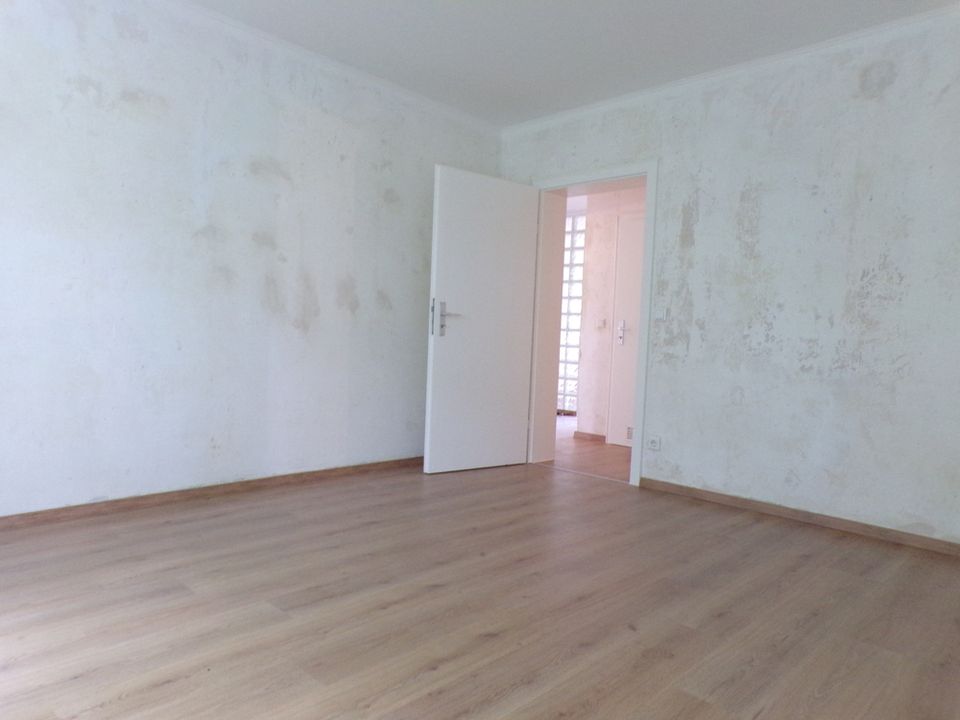 Gestalten Sie Ihr ZUHAUSE nach Ihren Wünschen! 3 Zimmer, Balkon und Keller in Duisburg