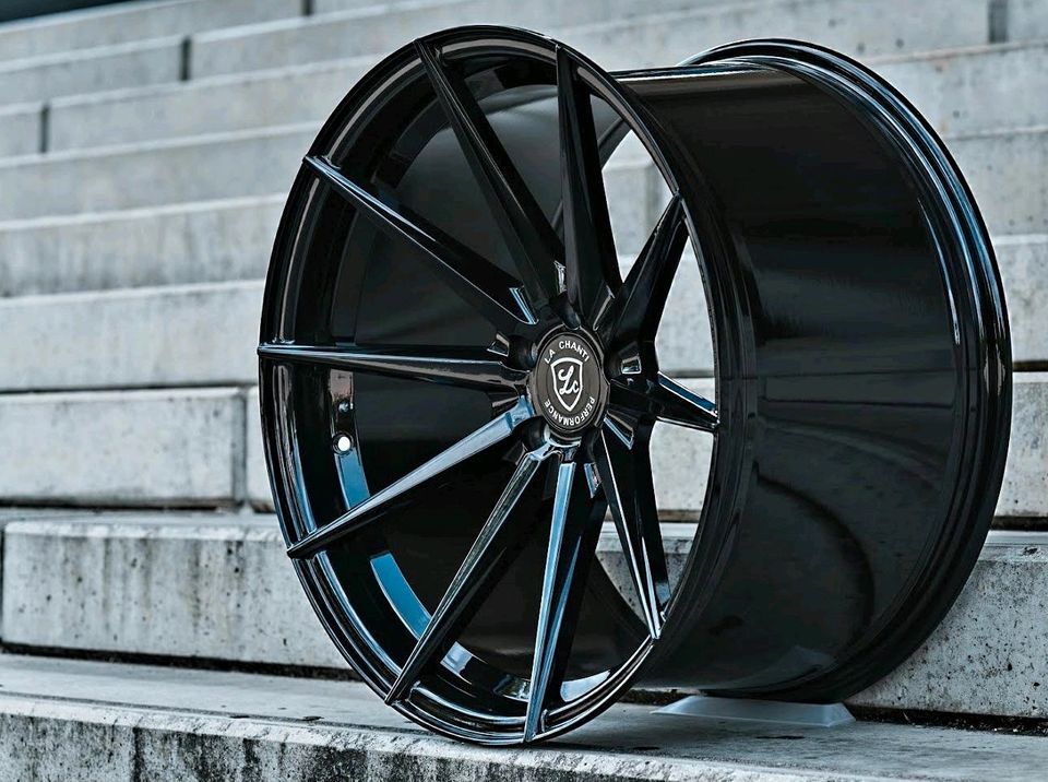 20 Zoll Concave Felgen BMW M5 F90 3er F30 F31 G20 G21 M3 8er M850 in Uhingen