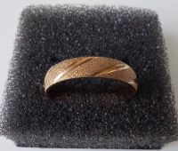 Ring goldfarben gemustert Strass-Splitter 19mm Sachsen - Rötha Vorschau