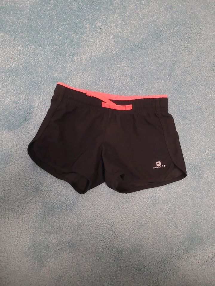 Sporthose Shorts in Maxdorf