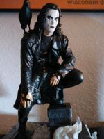 The Crow Eric Draven rooftop Figur Gallery Statue Brandon Lee Frankfurt am Main - Bockenheim Vorschau