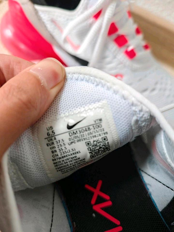 Nike air max 270 size 6.5 hot sale
