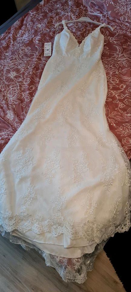 Ungetragenes neues Brautkleid in Recklinghausen