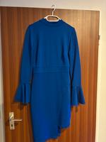 Kleid mit Trompetenärmeln Saarland - Püttlingen Vorschau