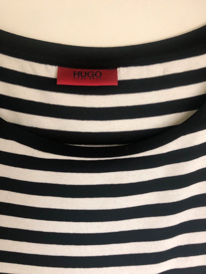 HUGO Boss Shirt schwarz weiß gestreift Gr. S in Dorsten