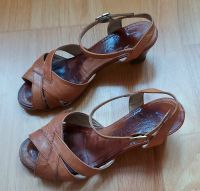 Absatz Sandalen Damen Vintage 1980-er Jahre, hellbraun, Gr. 36 Berlin - Lichtenberg Vorschau