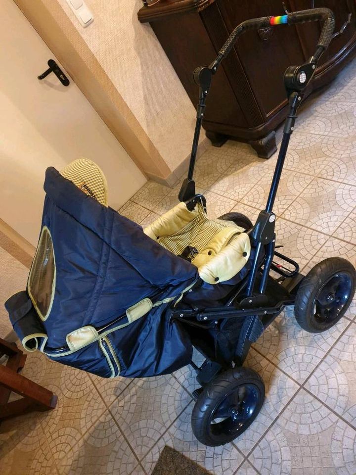 Kinderwagen in Siedenburg