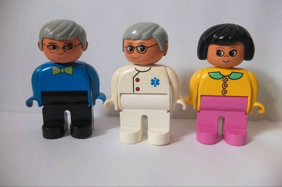 Lego Duplo Figur Auswahl Oma Opa Großeltern Großmutter Großvater in Ottensoos