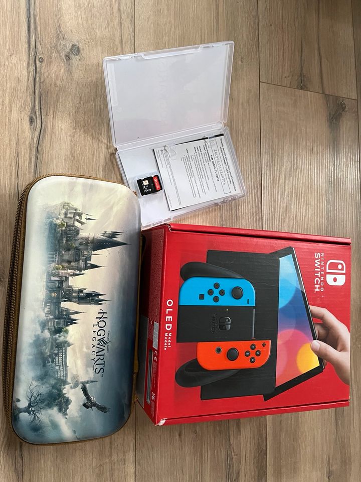 Nintendo Switch OLED Harry Potter Bundle in Büchenbach