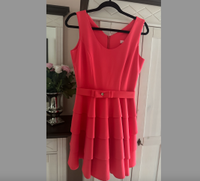 Elegantes Kleid Cocktailkleid Damenkleid Koralle Rot Gr 38/M 250€ Schleswig-Holstein - Bornhöved Vorschau