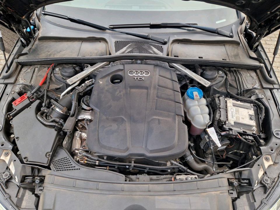 Audi A4 AVANT Sport 2.0 TDI 16V in Kamern