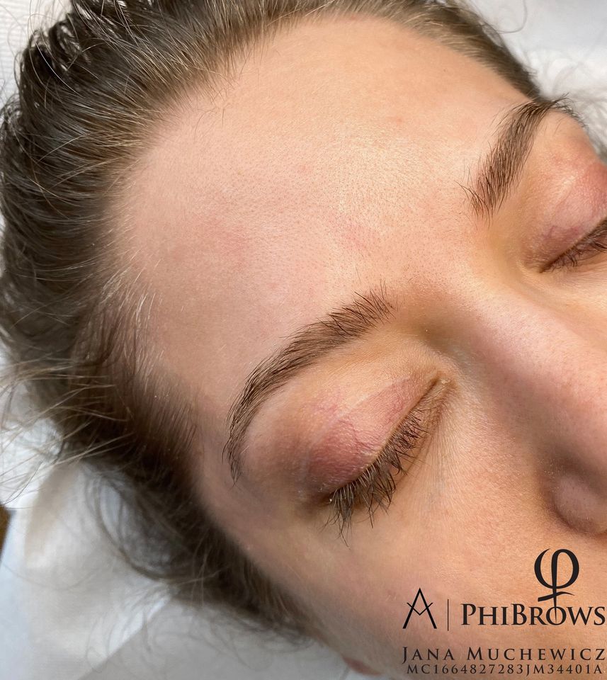 Microblading - PMU - zertifiziert by Phibrows in Laboe