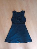 Vero Moda schickes, schlichtes Kleid S dunkelblau Niedersachsen - Isernhagen Vorschau