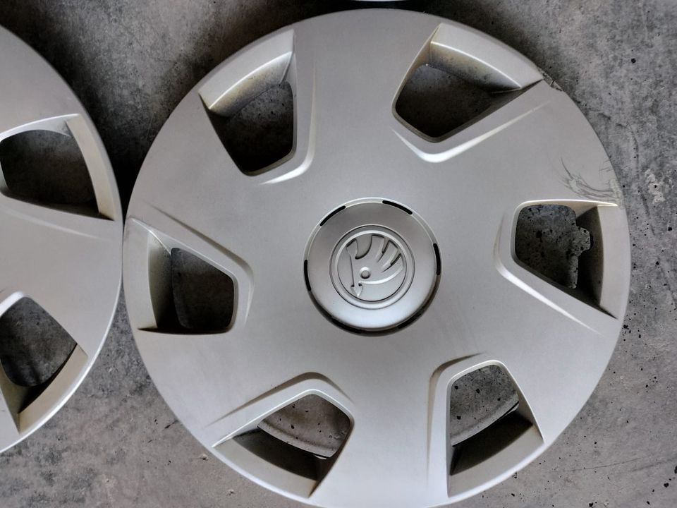 4x Originale Skoda Radkappen/Radzierblenden 15“  , 5JA 601 147 A in Ingolstadt