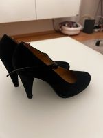 Pumps High Heels Größe 39 Farbe schwarz Düsseldorf - Stadtmitte Vorschau