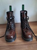 Solovair Burgundy Rub-Off 8 Eye Derby Boot in 40/39,5 Nordrhein-Westfalen - Elsdorf Vorschau