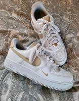 Nike Air Force 1'07 Essential Weiß/Gold Bayern - Senden Vorschau