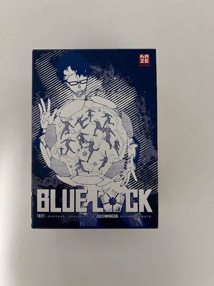 Blue Lock Manga Schuber 1-5 Anime in Berlin