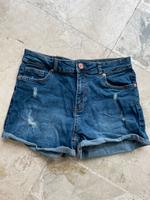 Shorts kurze Hose Jeans Gr.M Baden-Württemberg - Tübingen Vorschau