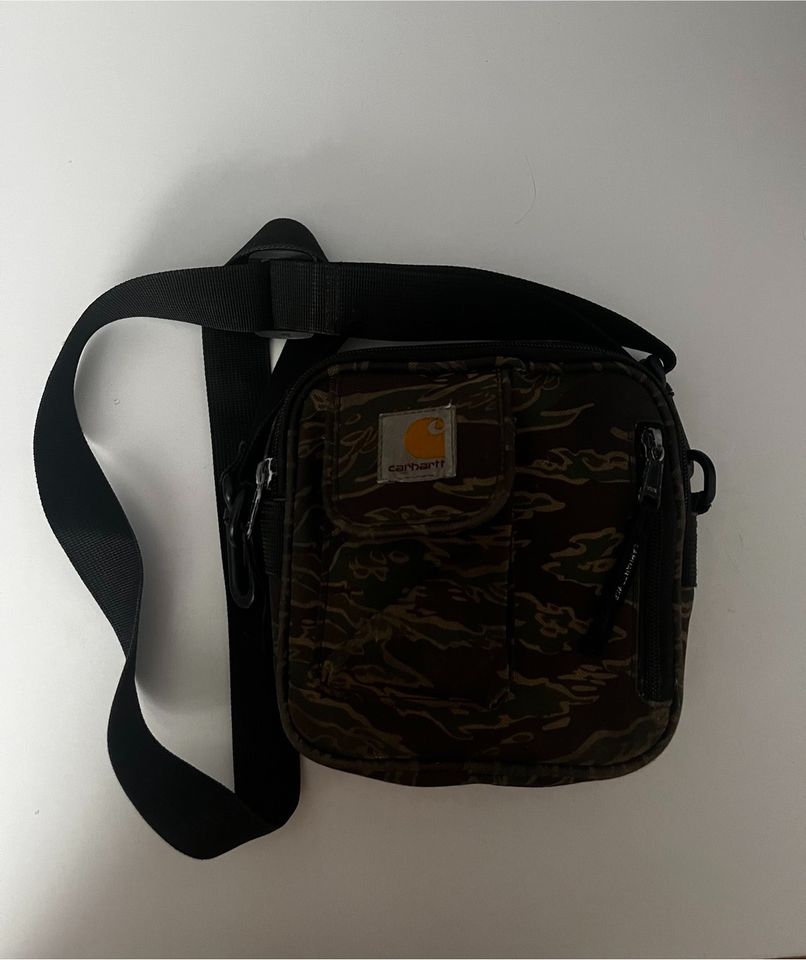 Carhart Bauchtasche Umhänge Tasche Camouflage in Dortmund