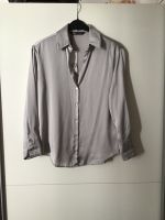 Schicke Bluse von ZARA 34 XS grau glänzend Mitte - Wedding Vorschau